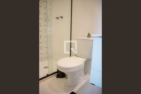 Apartamento para alugar com 74m², 2 quartos e 2 vagas Apartamento para alugar com 74m², 2 quartos e 2 vagasBanheiro do Quarto 1