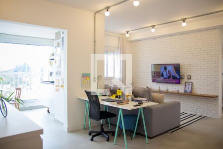 Apartamento para alugar com 74m², 2 quartos e 2 vagas Apartamento para alugar com 74m², 2 quartos e 2 vagasSala