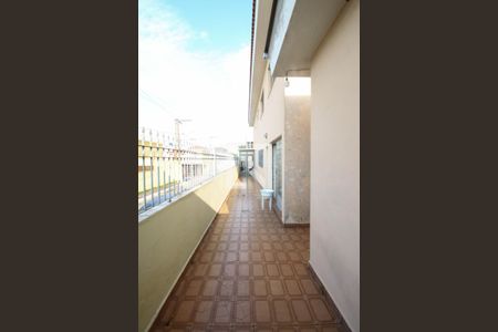 Casa à venda com 100m², 4 quartos e 2 vagasÁrea comum