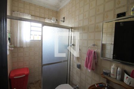 Casa à venda com 100m², 4 quartos e 2 vagassuíte