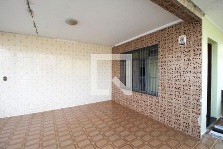 Casa à venda com 100m², 4 quartos e 2 vagasGaragem