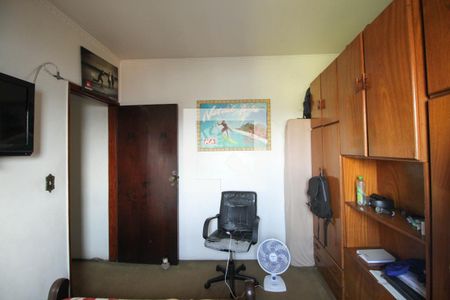 Casa à venda com 100m², 4 quartos e 2 vagasquarto 2