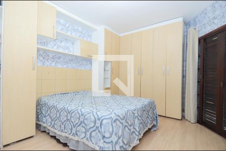 Casa à venda com 260m², 5 quartos e 3 vagas Casa à venda com 260m², 5 quartos e 3 vagasQuarto 3 - Suíte