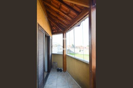 Casa à venda com 260m², 5 quartos e 3 vagas Casa à venda com 260m², 5 quartos e 3 vagasVaranda da Suíte 3