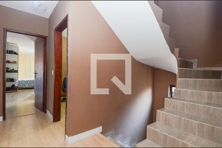 Casa à venda com 260m², 5 quartos e 3 vagas Casa à venda com 260m², 5 quartos e 3 vagasCorredor dos Dormitórios