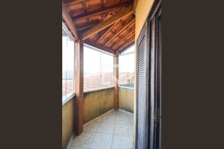 Casa à venda com 260m², 5 quartos e 3 vagas Casa à venda com 260m², 5 quartos e 3 vagasVaranda da Suíte 3