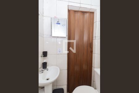 Casa à venda com 260m², 5 quartos e 3 vagas Casa à venda com 260m², 5 quartos e 3 vagasBanheiro - Casa 2