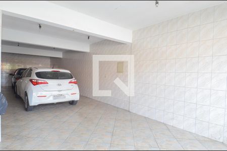 Casa à venda com 260m², 5 quartos e 3 vagas Casa à venda com 260m², 5 quartos e 3 vagasGaragem