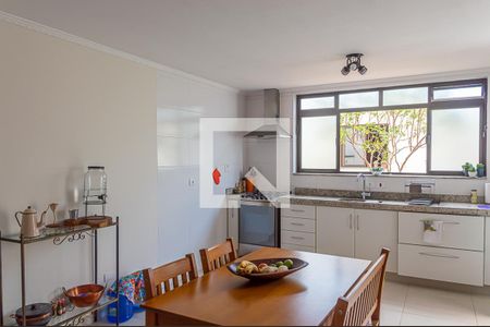 Casa à venda com 185m², 3 quartos e 2 vagasCozinha