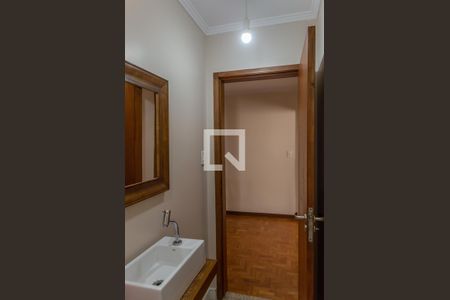 Casa à venda com 185m², 3 quartos e 2 vagasLavabo