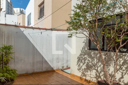 Casa à venda com 185m², 3 quartos e 2 vagasQuintal