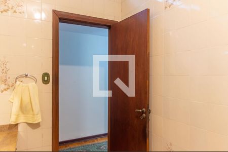 Casa à venda com 185m², 3 quartos e 2 vagasBanheiro