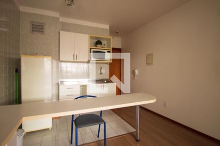 Sala/Cozinha de apartamento para alugar com 1 quarto, 32m² em Centro Histórico, Porto Alegre