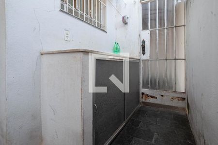 Casa para alugar com 150m², 2 quartos e 5 vagas Casa para alugar com 150m², 2 quartos e 5 vagasCorredor