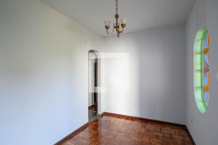 Sala de casa para alugar com 2 quartos, 150m² em Santa Ines, Belo Horizonte