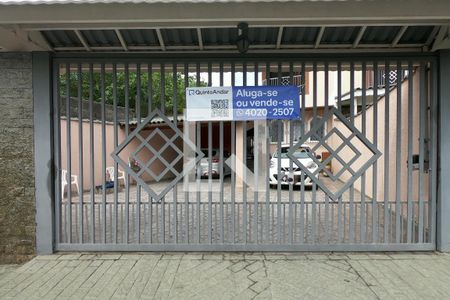 Casa à venda com 225m², 3 quartos e 6 vagasFachada casa