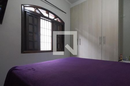 Casa à venda com 225m², 3 quartos e 6 vagasQuarto 2
