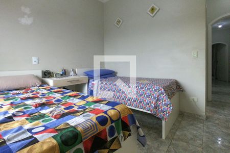 Casa à venda com 225m², 3 quartos e 6 vagasSuite 