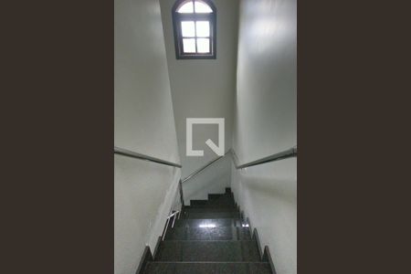 Casa à venda com 225m², 3 quartos e 6 vagasCorredor