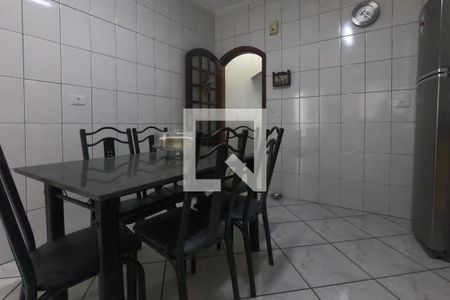 Casa à venda com 225m², 3 quartos e 6 vagasCozinha