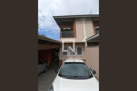 Casa à venda com 225m², 3 quartos e 6 vagasFachada casa