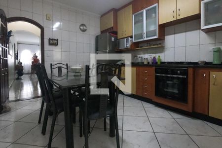 Casa à venda com 225m², 3 quartos e 6 vagasCozinha