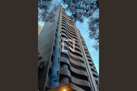 Apartamento para alugar com 160m², 4 quartos e 2 vagasFachada