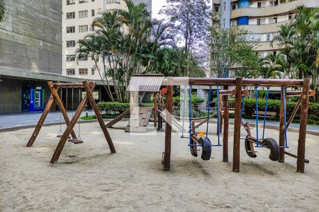 Apartamento para alugar com 160m², 4 quartos e 2 vagasÁrea Comum - Playground