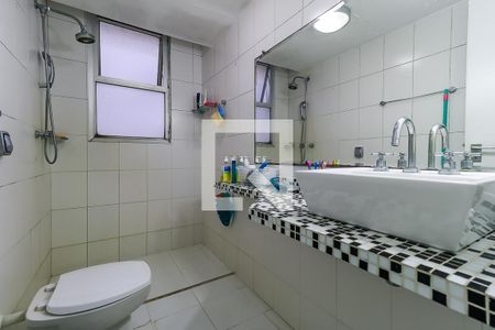 Apartamento para alugar com 160m², 4 quartos e 2 vagasBanheiro dos Quartos