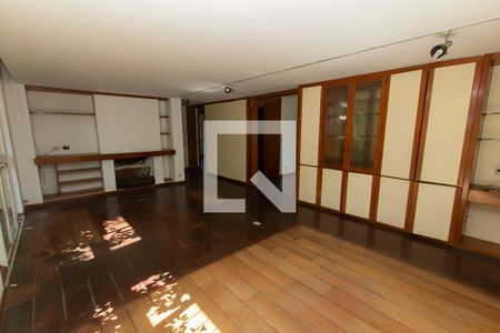 Sala de casa à venda com 4 quartos, 279m² em Três Figueiras, Porto Alegre