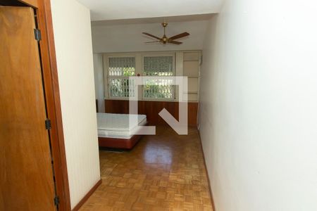 Suíte de casa à venda com 4 quartos, 279m² em Três Figueiras, Porto Alegre