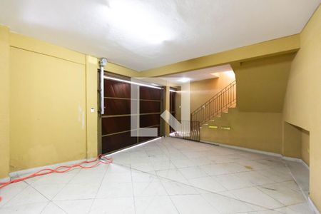 Casa à venda com 128m², 3 quartos e 3 vagas Casa à venda com 128m², 3 quartos e 3 vagasGaragem
