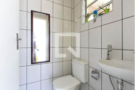 Casa à venda com 128m², 3 quartos e 3 vagas Casa à venda com 128m², 3 quartos e 3 vagasBanheiro