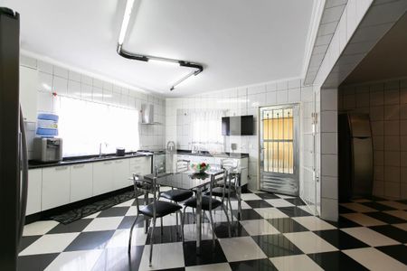 Casa à venda com 128m², 3 quartos e 3 vagas Casa à venda com 128m², 3 quartos e 3 vagasCozinha