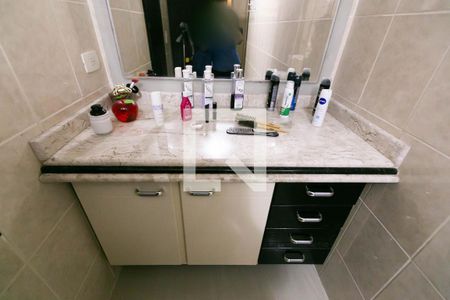 Casa à venda com 128m², 3 quartos e 3 vagas Casa à venda com 128m², 3 quartos e 3 vagasDetalhe banheiro