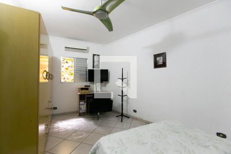 Casa à venda com 128m², 3 quartos e 3 vagas Casa à venda com 128m², 3 quartos e 3 vagasSuite 3