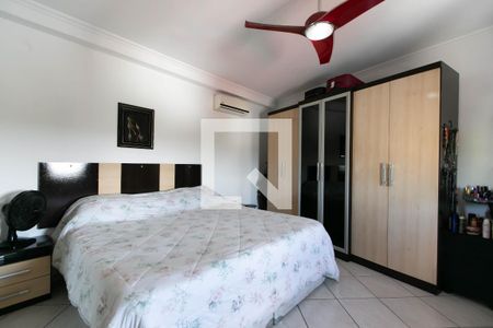 Casa à venda com 128m², 3 quartos e 3 vagas Casa à venda com 128m², 3 quartos e 3 vagasSuite 1