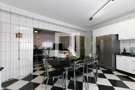 Casa à venda com 128m², 3 quartos e 3 vagas Casa à venda com 128m², 3 quartos e 3 vagasCozinha