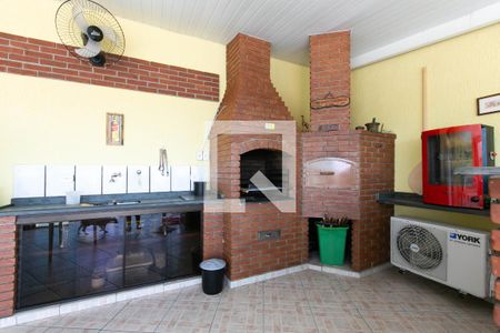 Casa à venda com 128m², 3 quartos e 3 vagas Casa à venda com 128m², 3 quartos e 3 vagasEspaço Gourmet