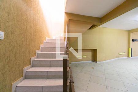 Casa à venda com 128m², 3 quartos e 3 vagas Casa à venda com 128m², 3 quartos e 3 vagasEntrada