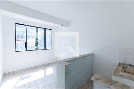 Sala de kitnet/studio para alugar com 1 quarto, 30m² em Badu, Niterói
