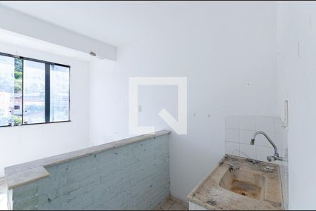 Cozinha de kitnet/studio para alugar com 1 quarto, 30m² em Badu, Niterói