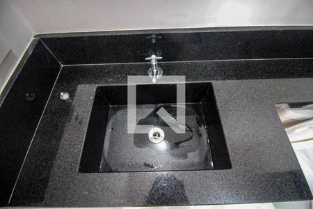 Apartamento para alugar com 44m², 2 quartos e sem vagaBanheiro - Torneira
