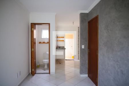 Sala de casa de condomínio à venda com 2 quartos, 90m² em Vila Floresta, Santo André