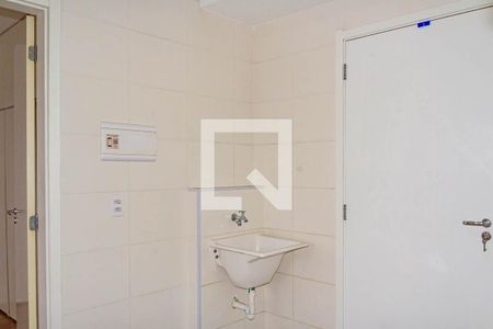 Sala/Cozinha/Tanque de apartamento para alugar com 1 quarto, 27m² em Jardim Planalto, São Paulo