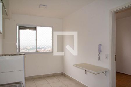 Sala/Cozinha de apartamento para alugar com 1 quarto, 27m² em Jardim Planalto, São Paulo