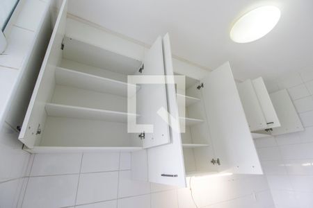 Apartamento para alugar com 58m², 2 quartos e 1 vagaDetalhe cozinha