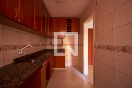 Apartamento para alugar com 50m², 2 quartos e sem vaga Apartamento para alugar com 50m², 2 quartos e sem vagaCozinha e Área de Serviço