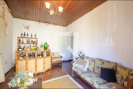 Sala de Estar de casa à venda com 4 quartos, 200m² em Cavalhada, Porto Alegre