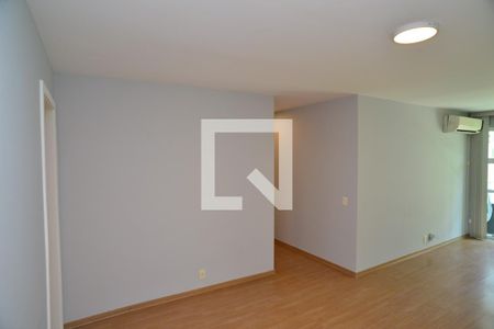 Sala de apartamento para alugar com 2 quartos, 105m² em Barra da Tijuca, Rio de Janeiro